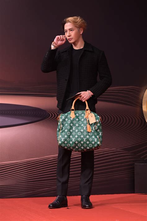 jackson wang Louis Vuitton 2023